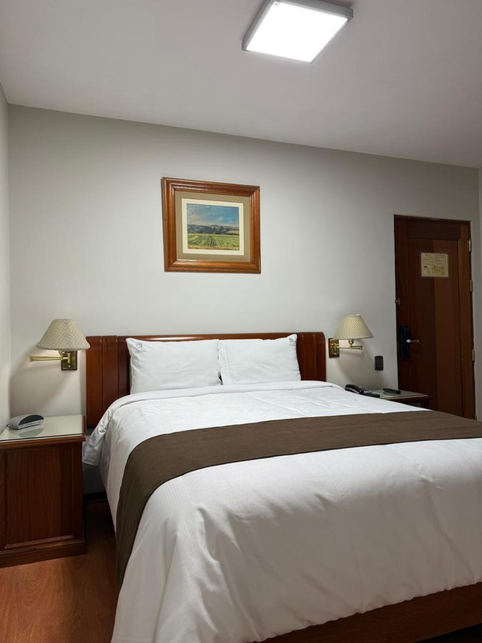 Gran Hotel Continental Cajamarca Esterno foto